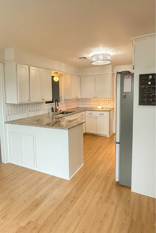 8705 Lakeaire Dr — Photo 4