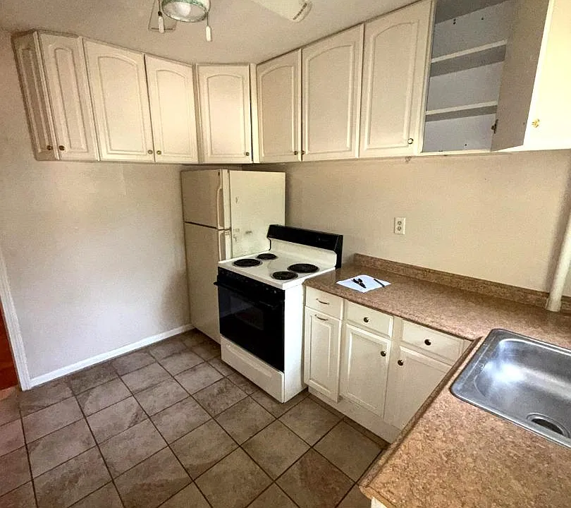 57951 Grand River Ave #3