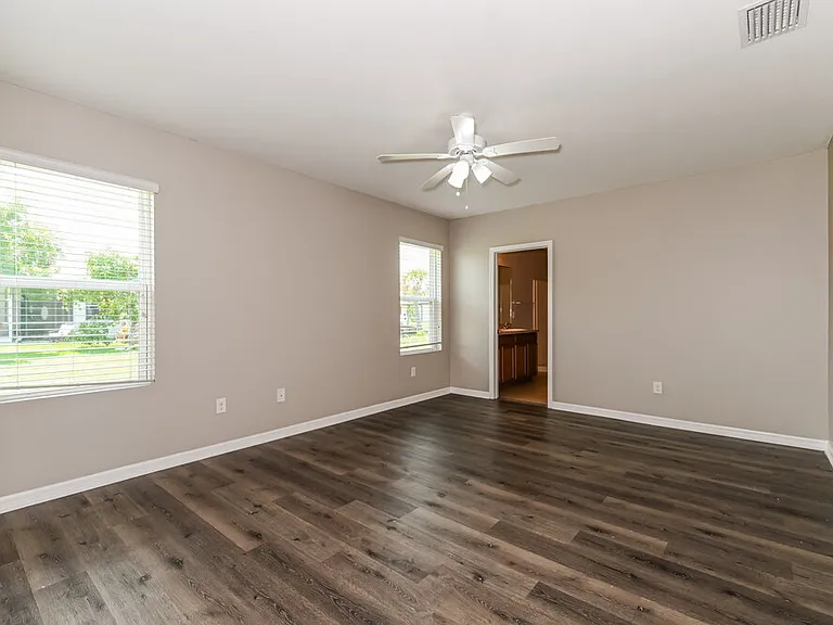2605 SE 4th Ave — Photo 10