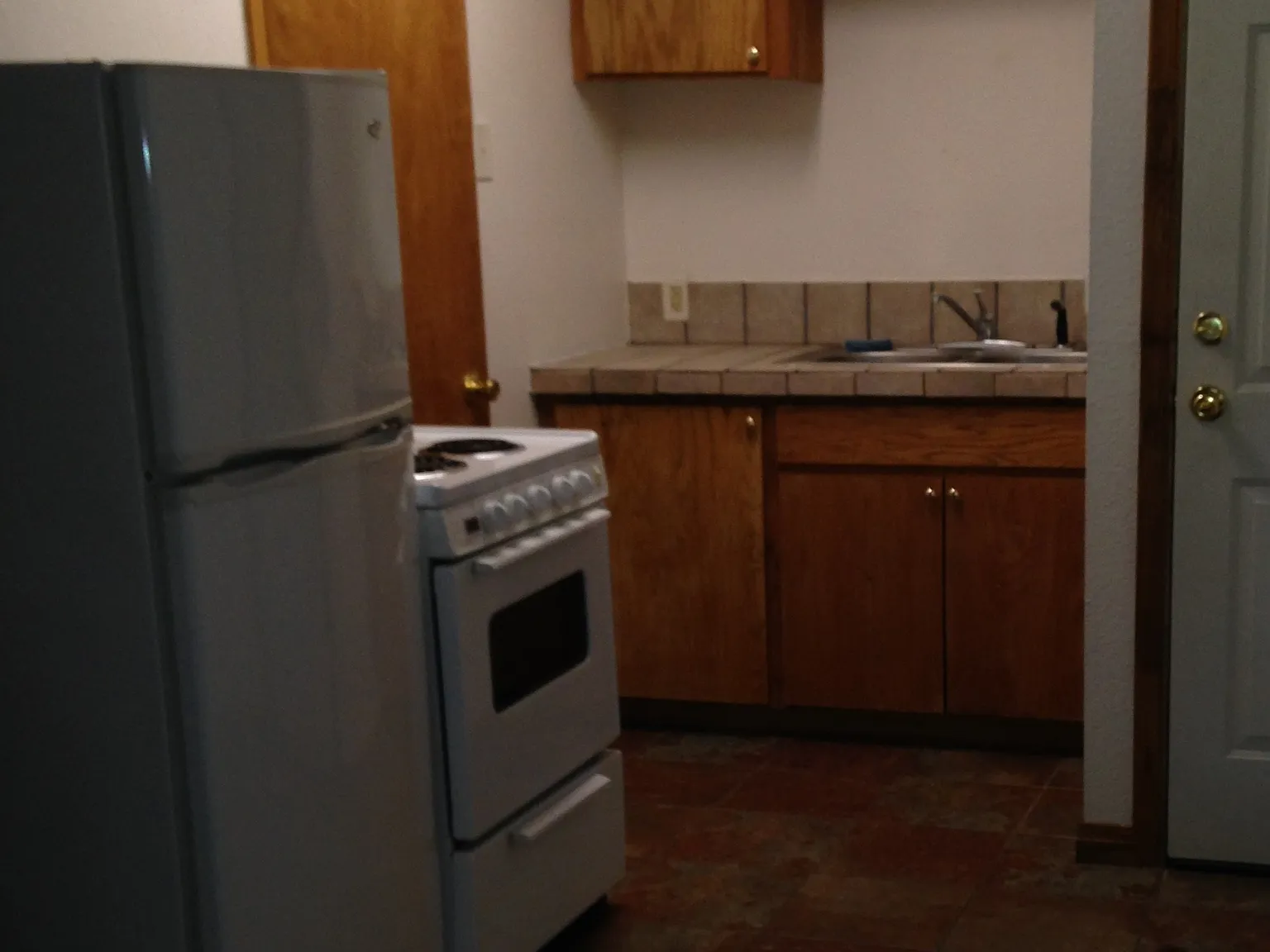 1 bed, 450 sqft, $675 — Photo 4
