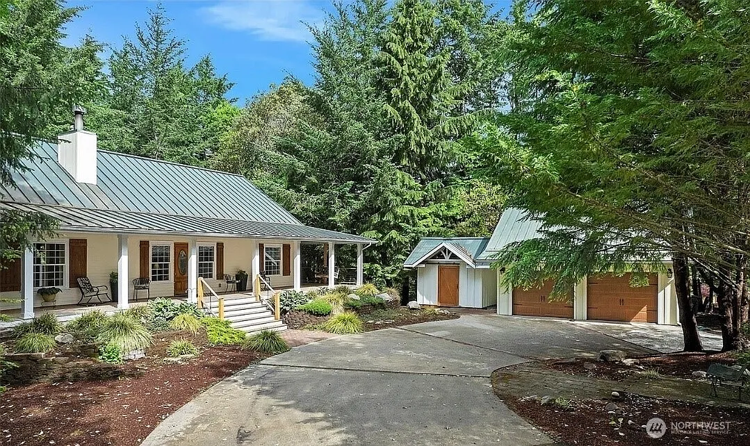 1142 11th Avenue photo 1