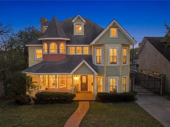 121 Naples St, Corpus Christi, TX 78404