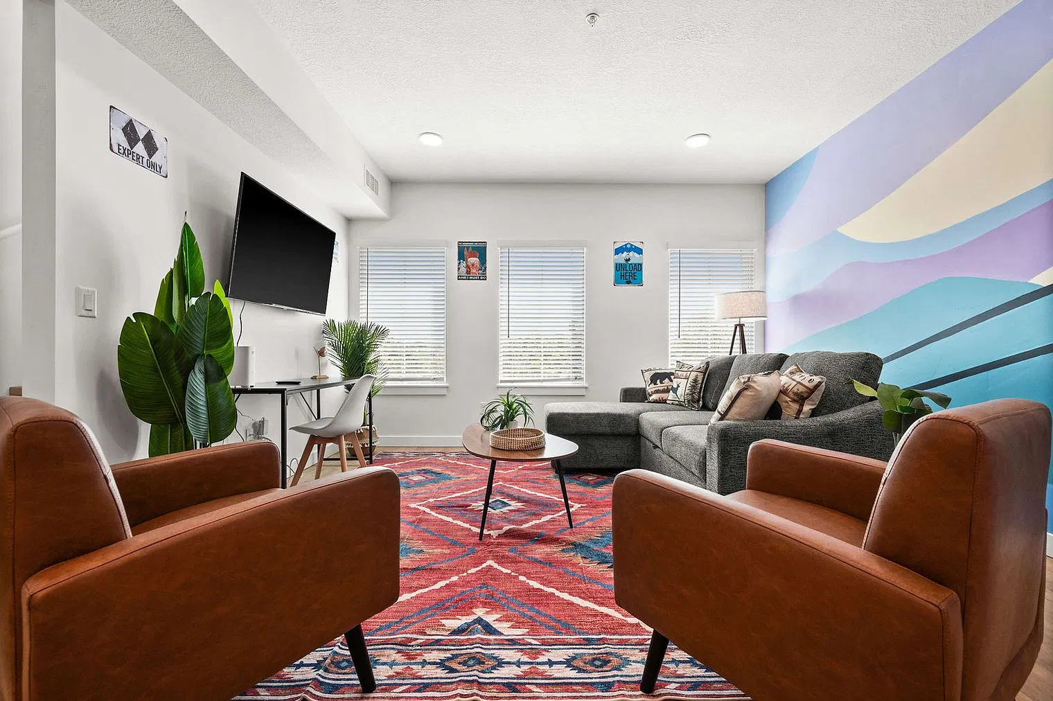 2 bed, 2.0 bath, 1496 sqft, $3,315 — Photo 2