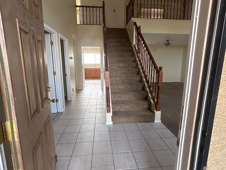 2341 Wheeler Peak Dr NE — Photo 3
