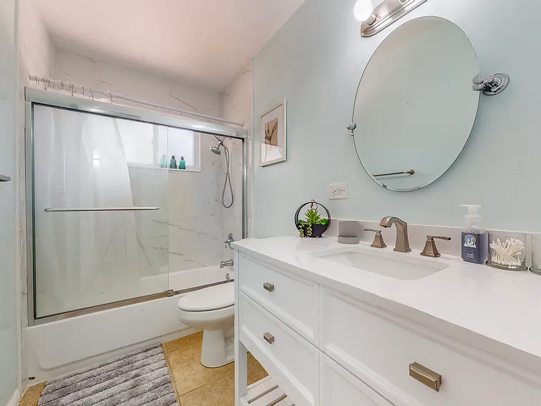 2810 Carolina St NE — Photo 16