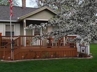 3445 Curwood St, Waterford, MI 48329