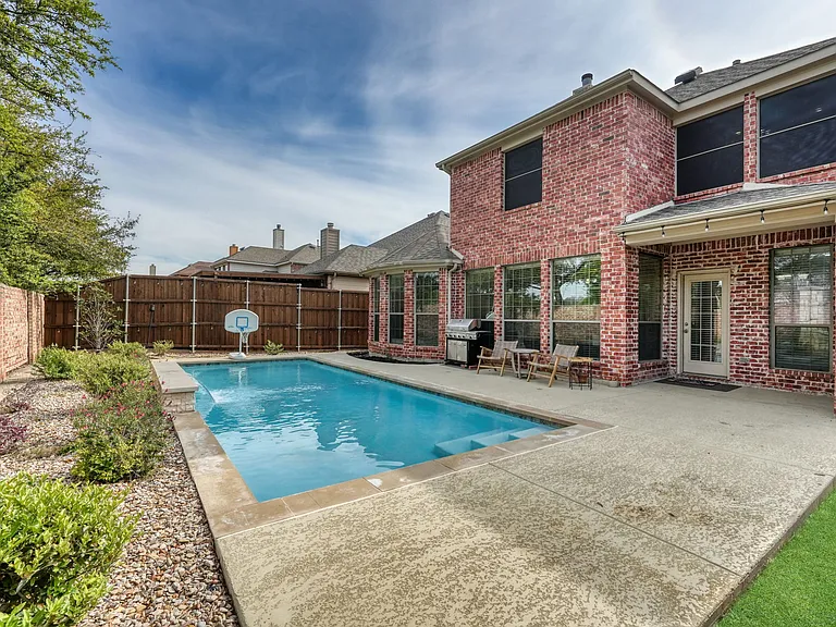 11804 Blackhawk Dr — Photo 25