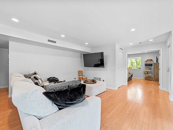 2nd image of 211 West St Unit 10A