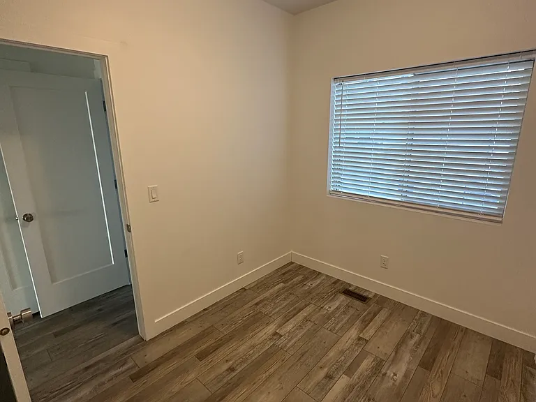 2203 N 525 W — Photo 9