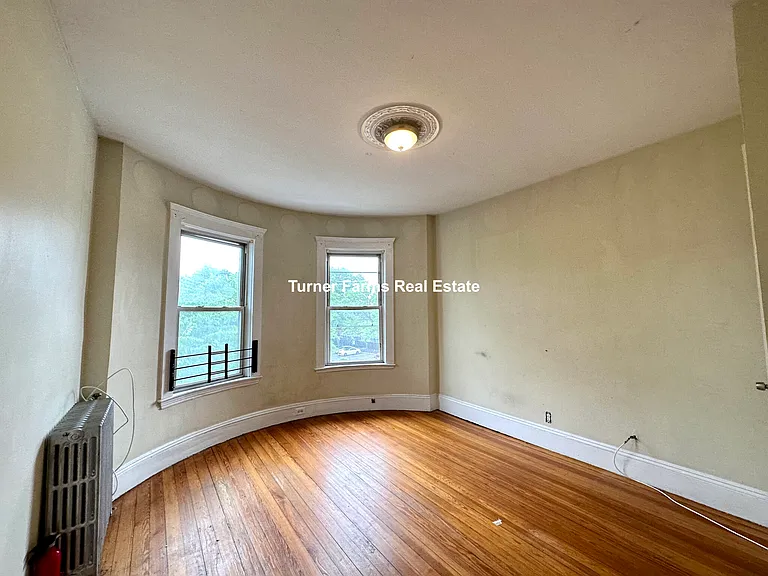 692 Columbia Rd #3R — Photo 29