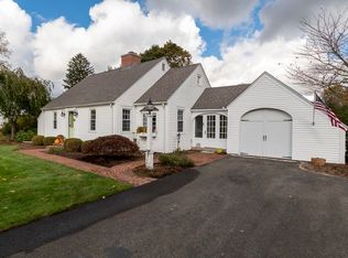 15 Hunting Ln, Wilbraham, MA 01095