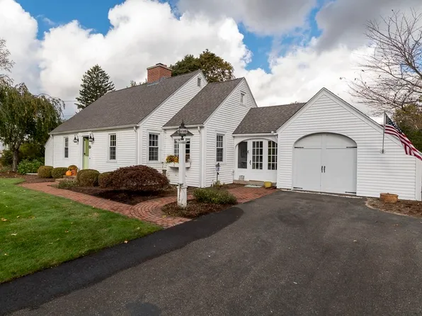15 Hunting Ln, Wilbraham, MA 01095