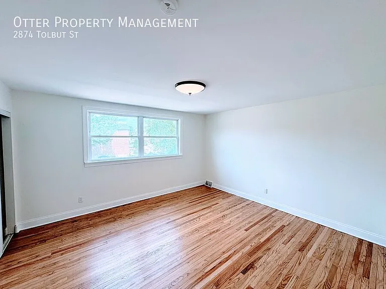2874 Tolbut St — Photo 20