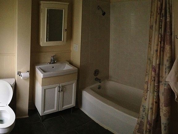 Full bathroom