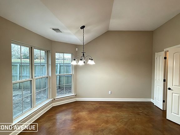 5th image of 8940 Smith Ranch Dr
