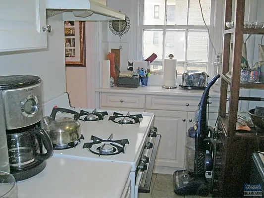 Rented by Bellmarc Realty | media 6