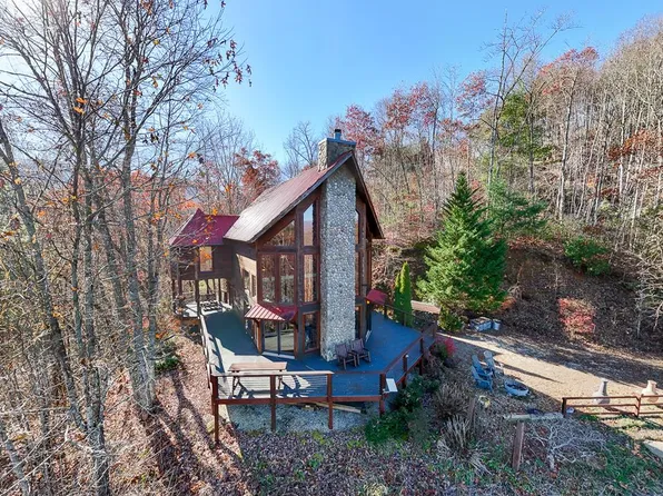 520 Whiteside Gap Rd, Robbinsville, NC 28771