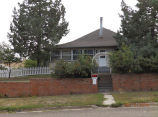 909 Arapahoe St, Thermopolis, WY 82443