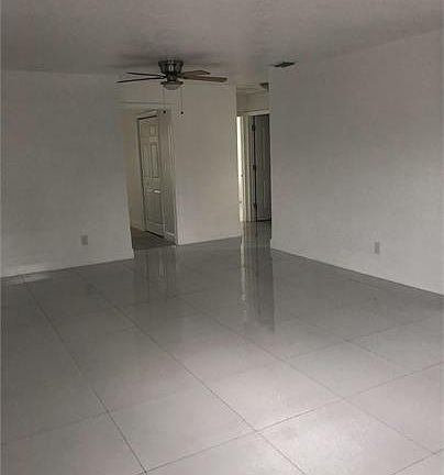 5th image of 100 Donald Ave N