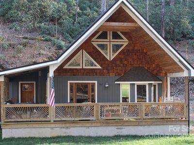 962 Laurel Mountain View Rd, Flat Rock, NC, 28731