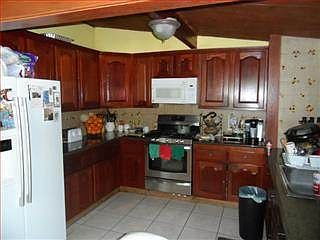 4th image of 1645 Bermuda Way