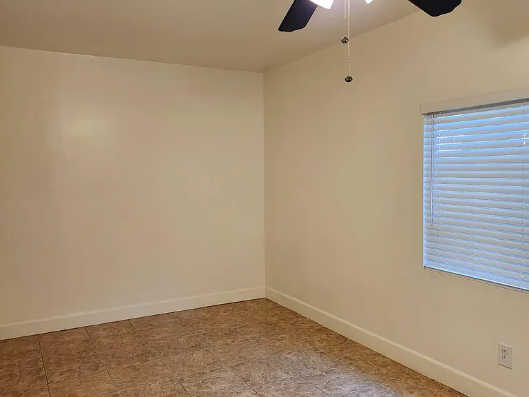 7029 Orion Ave — Photo 11