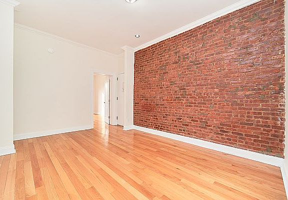 4th image of 611 W 177th St APT 55