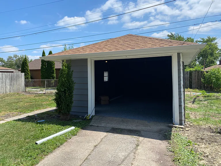 17241 Lorenz Ave — Photo 22