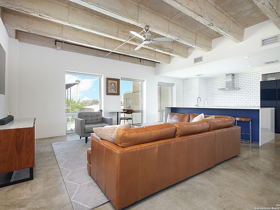 4th image of 1115 S Alamo St #2401 #2401