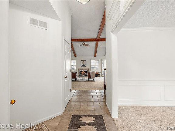 3rd image of 254 Marmoor Ct