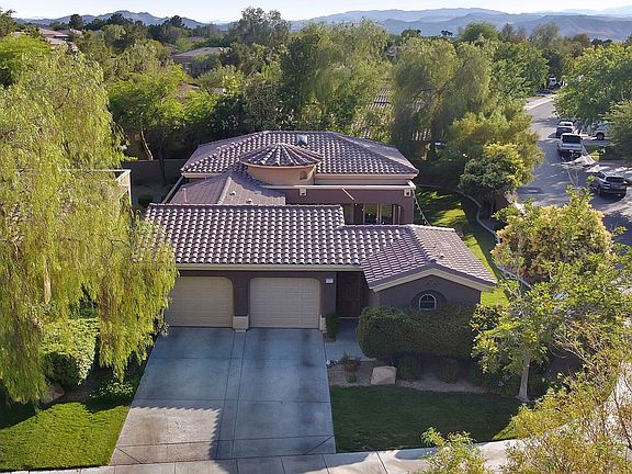 3rd image of 117 Emerald Dunes Cir