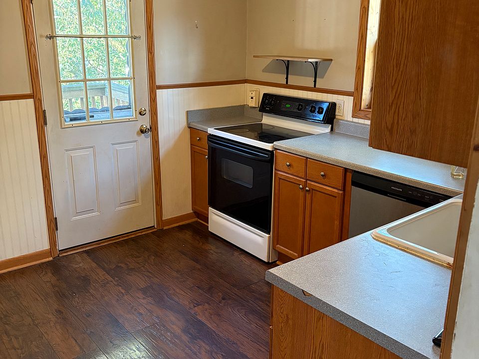 1st image of 1476 Cordova Ave #2