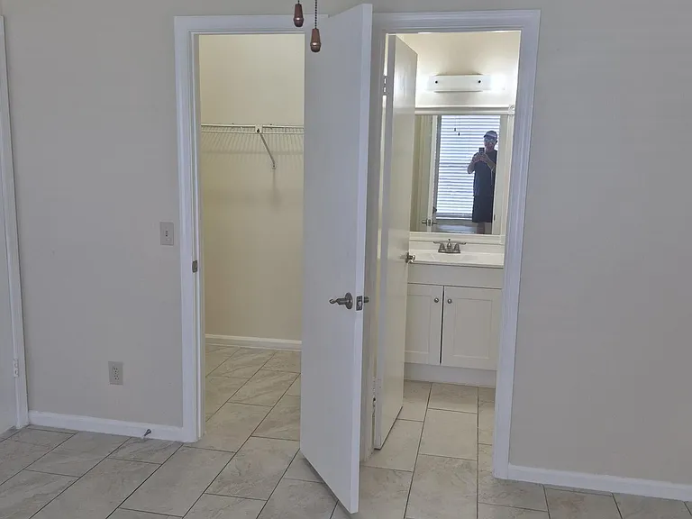3793 Heather Dr W — Photo 6