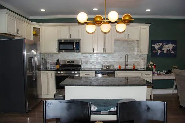 3438 California Ave — Photo 3