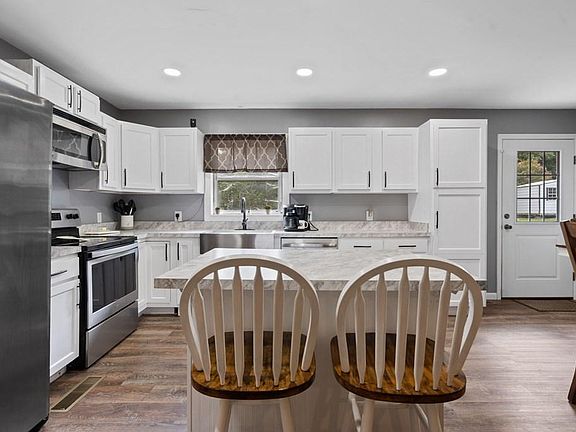 5th image of 3925 Hopewell Dr NW