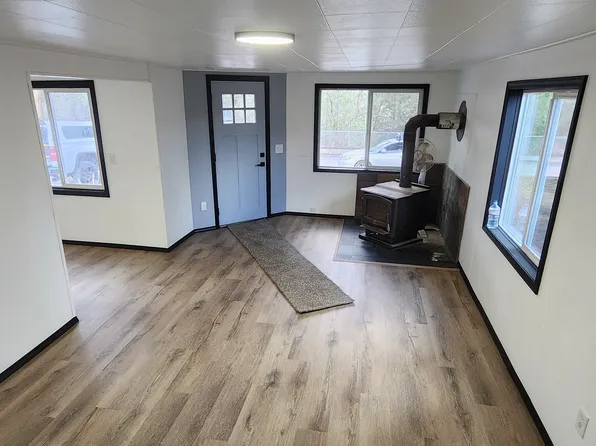 214 W Harrison, Springdale, WA 99173