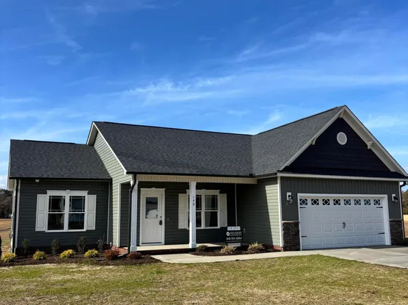 149 Budd Godwin Ln, Dunn, NC 28334