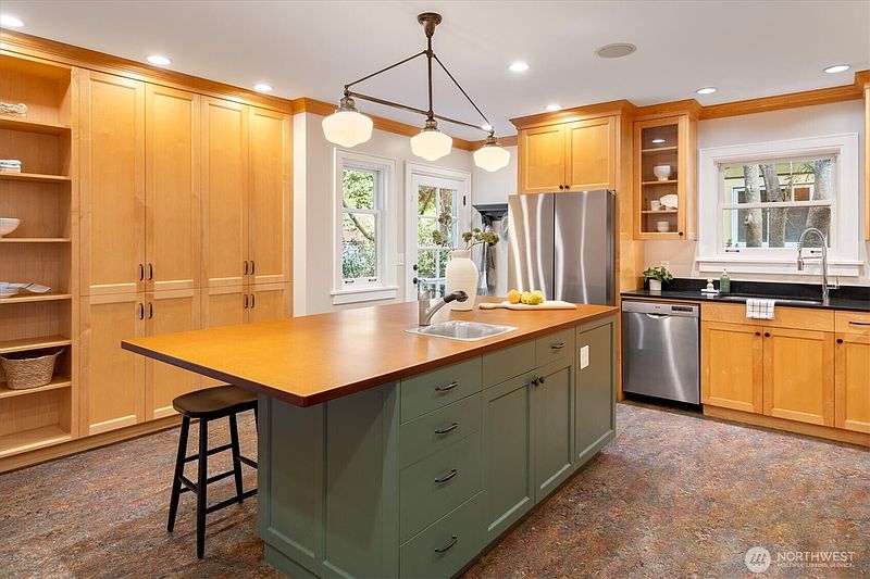 5th image of 3234 NW 69th Street