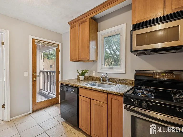 92 Paul Robeson Blvd — Photo 8
