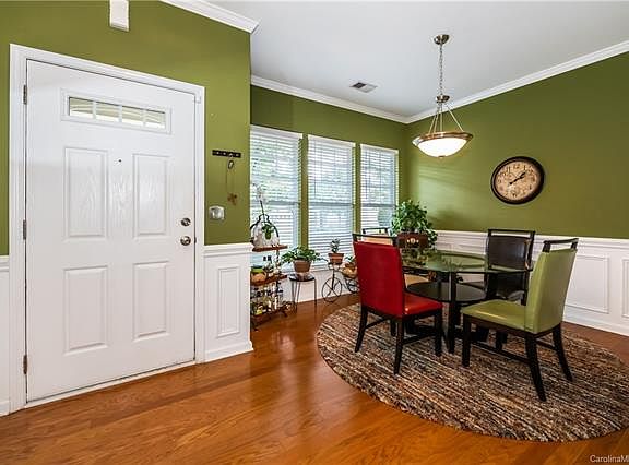 4th image of 432 Paperbark Ln
