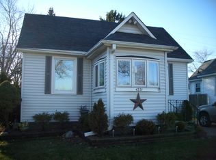 4221 Olive St, Racine, WI 53405