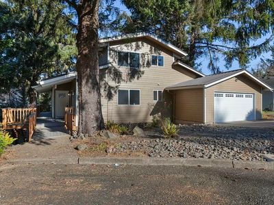 2573 NE Crestview Ln, Newport, OR, 97365