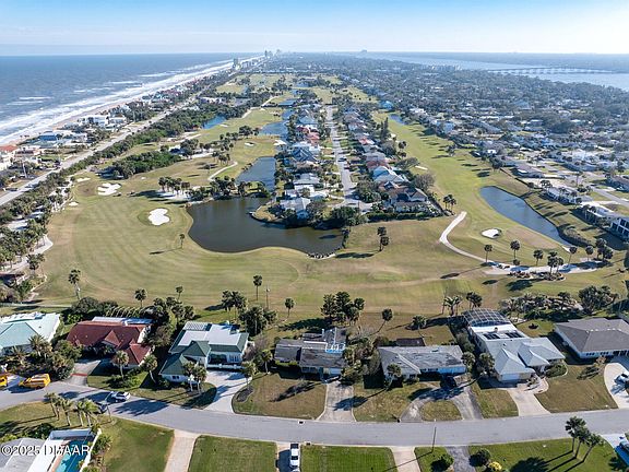 4th image of 200 Country Club Dr