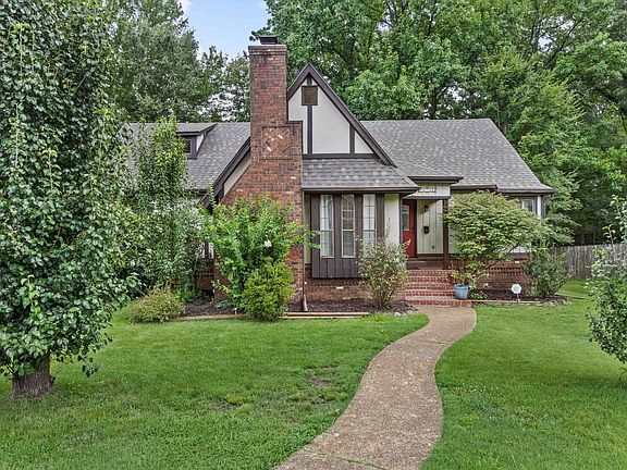 3rd image of 8274 Chippingham Dr
