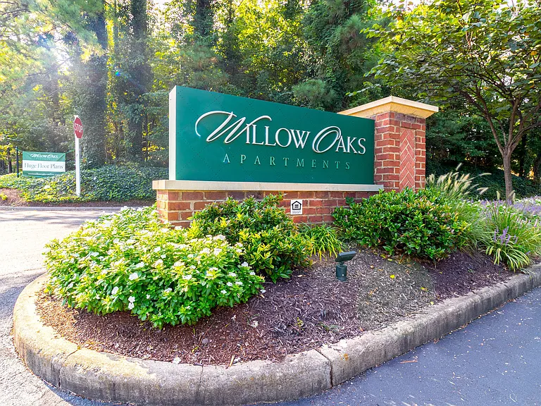 Willow Oaks Apartments — Photo 43
