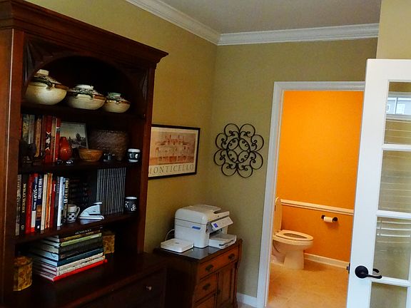 4th image of 3913 Fish Pond Ln
