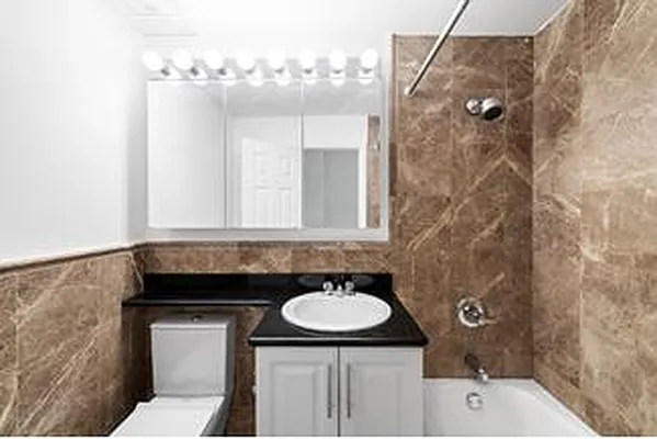 Rented by Douglas Elliman | media 21