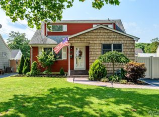 257 Sunset Ave, Old Bridge, NJ 08857