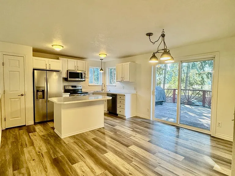 674 E Red Fir Ln — Photo 4