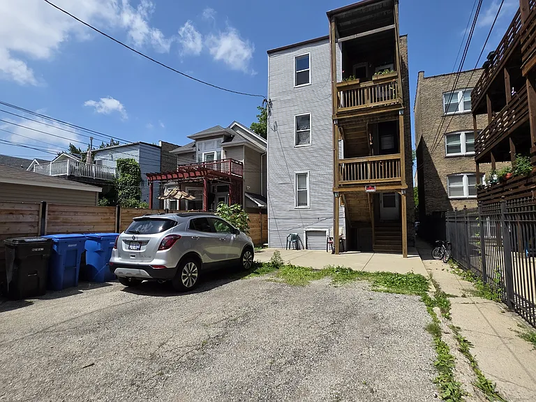4451 N Albany Ave #G — Photo 11